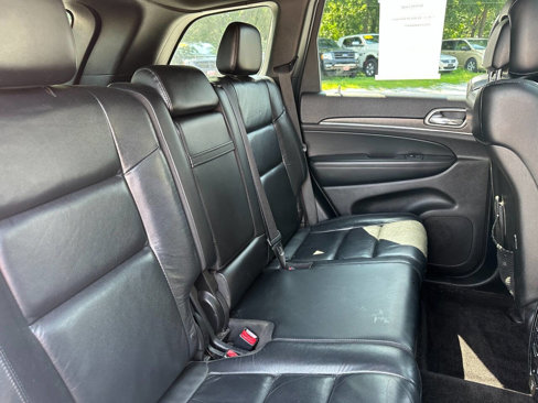 Used 2018 Jeep Grand Cherokee Limited image 18