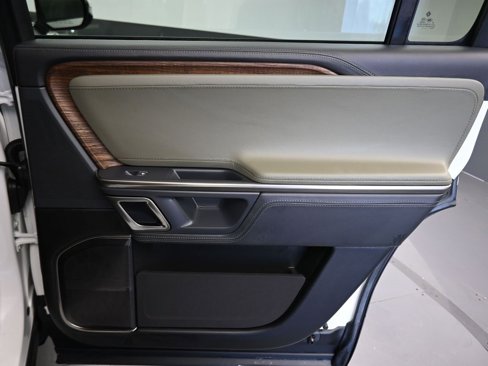 Used 2023 Rivian R1S Launch Edition image 36