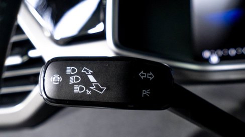 New 2025 Volkswagen Taos SE image 28