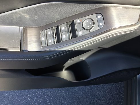 New 2025 Nissan Rogue SV image 8