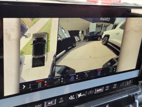 New 2025 GMC Hummer EV 3X image 8