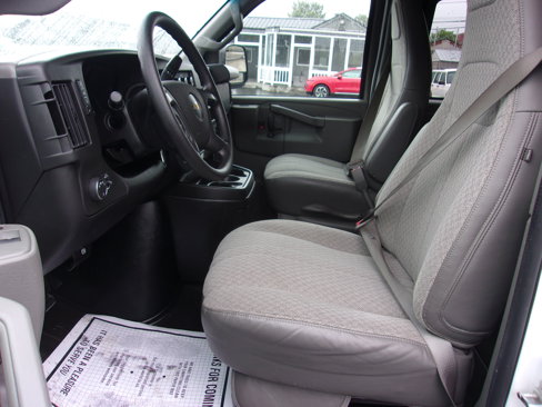 Used 2016 Chevrolet Express 3500 LT w/ LT Preferred Equipment Group image 12