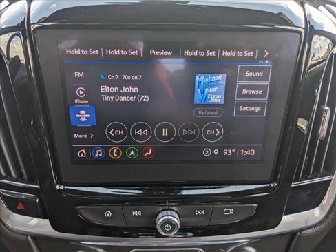 Used 2022 Chevrolet Traverse RS image 15