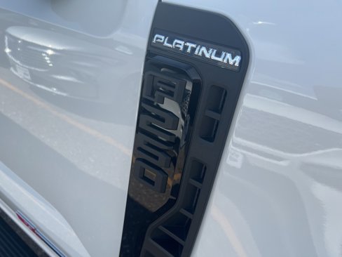 New 2026 Ford F250 4x4 Crew Cab Super Duty image 9