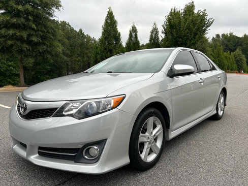 Used 2014 Toyota Camry SE image 9