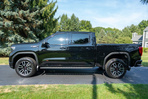 Used 2023 GMC Sierra 1500 AT4 image 6