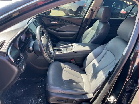 Used 2019 Buick Envision Essence image 12
