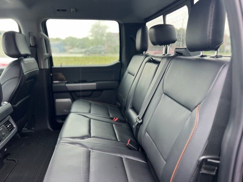 New 2025 Ford F250 Lariat image 29