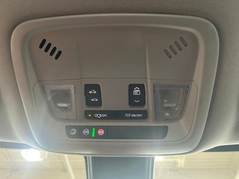 Used 2022 Chevrolet Malibu LT image 17