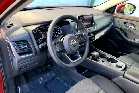 Used 2023 Nissan Rogue SV image 14