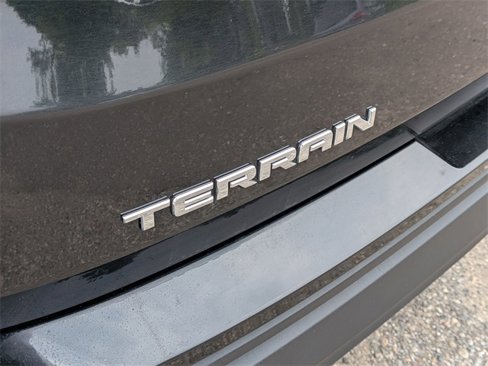 Used 2021 GMC Terrain SLE image 10
