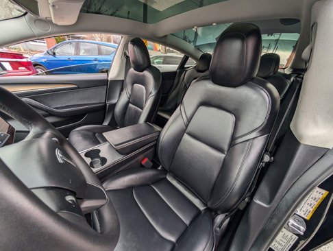 Used 2022 Tesla Model 3 Long Range image 16