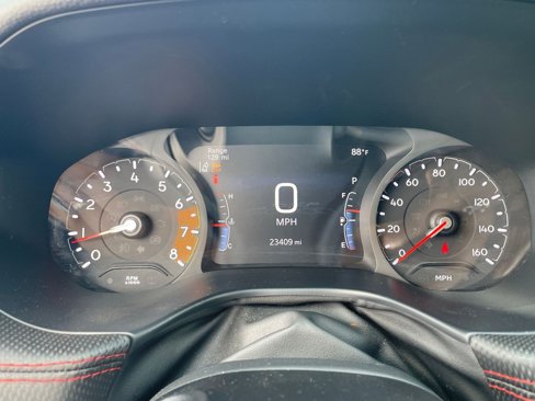 Used 2025 Jeep Compass Trailhawk image 39