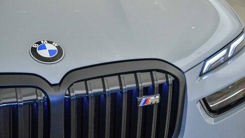 New 2026 BMW X7 M60i image 8