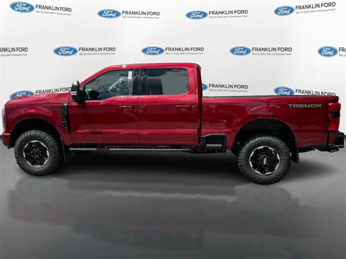 New 2025 Ford F350 XLT w/ Black Appearance Package image 8