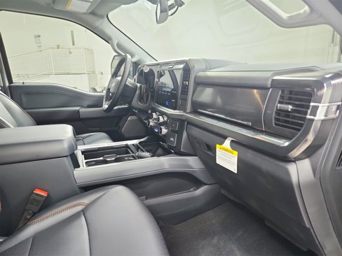 New 2025 Ford F250 Lariat w/ Black Appearance Package image 44