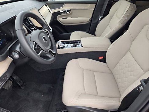 Used 2025 Volvo XC90 T8 Plus w/ Protection Package Premier image 6