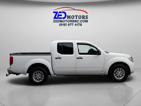 Used 2016 Nissan Frontier SV image 4