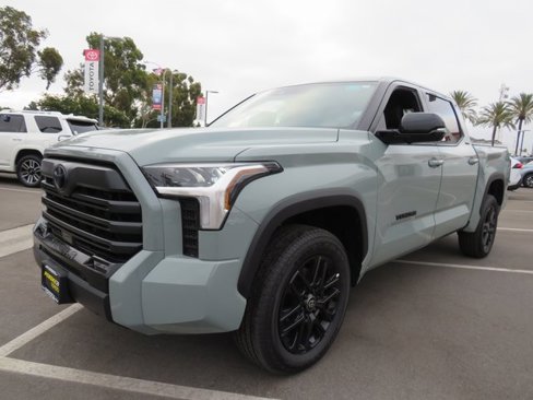 New 2025 Toyota Tundra Limited image 3