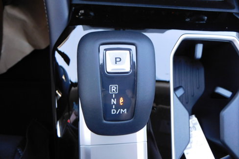 New 2025 Mitsubishi Outlander SE image 21