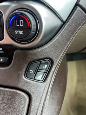 Used 2016 Chevrolet Suburban LTZ image 25