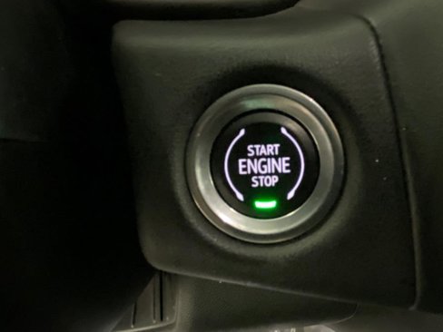 Used 2021 Chevrolet Suburban LT image 29