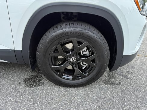 New 2025 Volkswagen Atlas Peak Edition SE image 25