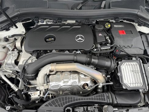 Used 2025 Mercedes-Benz GLA 250 image 29