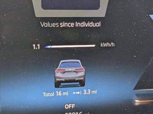 New 2026 BMW iX xDrive45 image 10