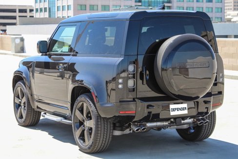 New 2024 Land Rover Defender 90 V8 image 7