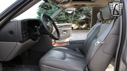Used 2005 Cadillac Escalade AWD image 13