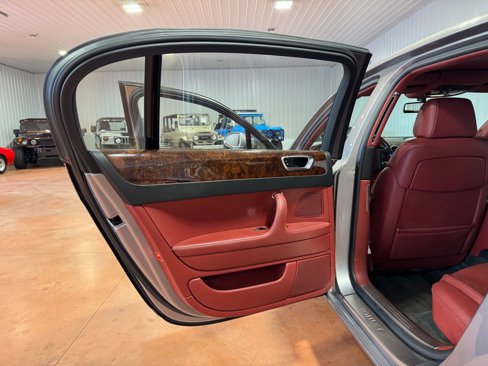 Used 2006 Bentley Flying Spur Flying Spur image 20