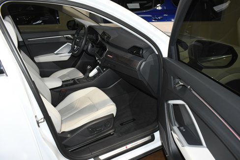 Used 2021 Audi Q3 2.0T Premium Plus w/ Premium Plus Package image 46