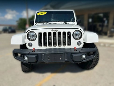 Used 2018 Jeep Wrangler Unlimited Sport image 2