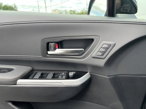 New 2025 Toyota Sienna Limited image 14
