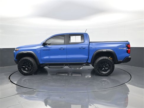 Used 2025 Chevrolet Colorado ZR2 w/ Technology Package image 8