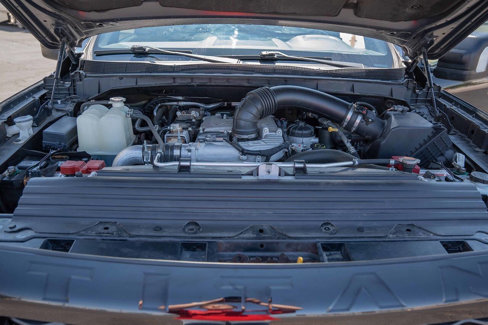Used 2019 Nissan Titan SV w/ SV Convenience Package image 24
