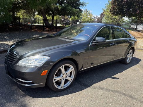 Used 2011 Mercedes-Benz S 550 4MATIC image 4