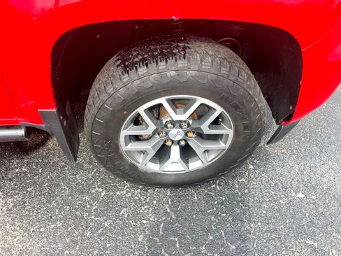 Used 2016 GMC Canyon SLE image 24