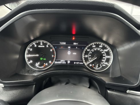 Used 2024 Mitsubishi Outlander SE image 13