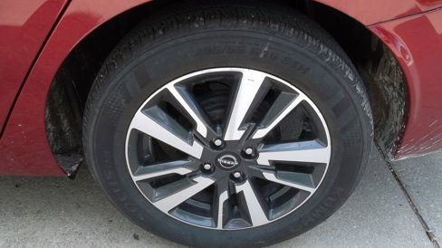 Used 2025 Nissan Versa SV image 17
