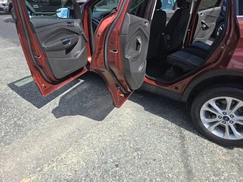 Used 2018 Ford Escape SE image 16