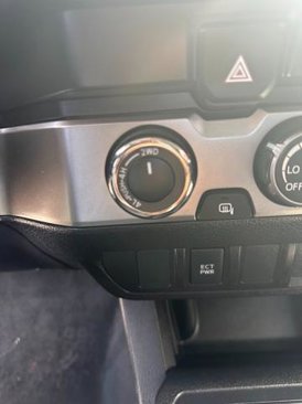 Used 2020 Toyota Tacoma SR5 image 13