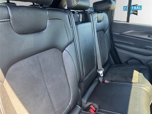 Certified 2023 Jeep Grand Cherokee Altitude image 14