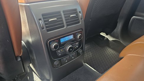 Used 2018 Jaguar F-PACE Portfolio image 22