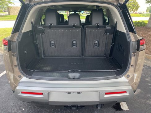 New 2025 Nissan Pathfinder Platinum w/ Cargo Package image 31