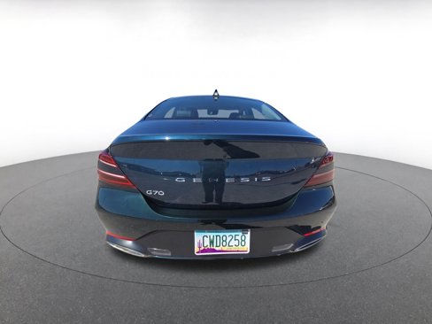 Used 2025 Genesis G70 2.5T image 7