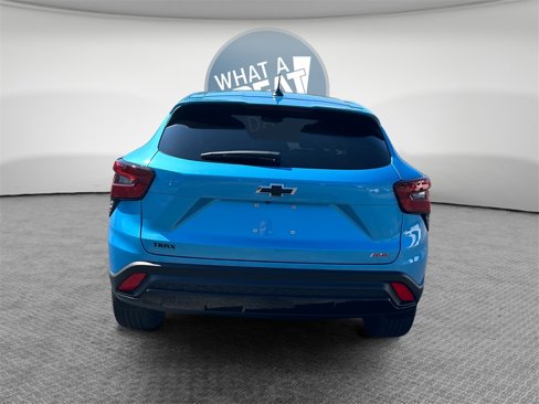Certified 2025 Chevrolet Trax RS w/ Driver Confidence Package image 4