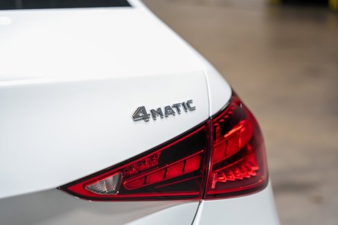 Used 2024 Mercedes-Benz C 300 4MATIC Sedan w/ Exclusive Trim Package image 18