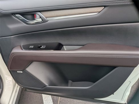 New 2025 MAZDA CX-5 Signature image 35